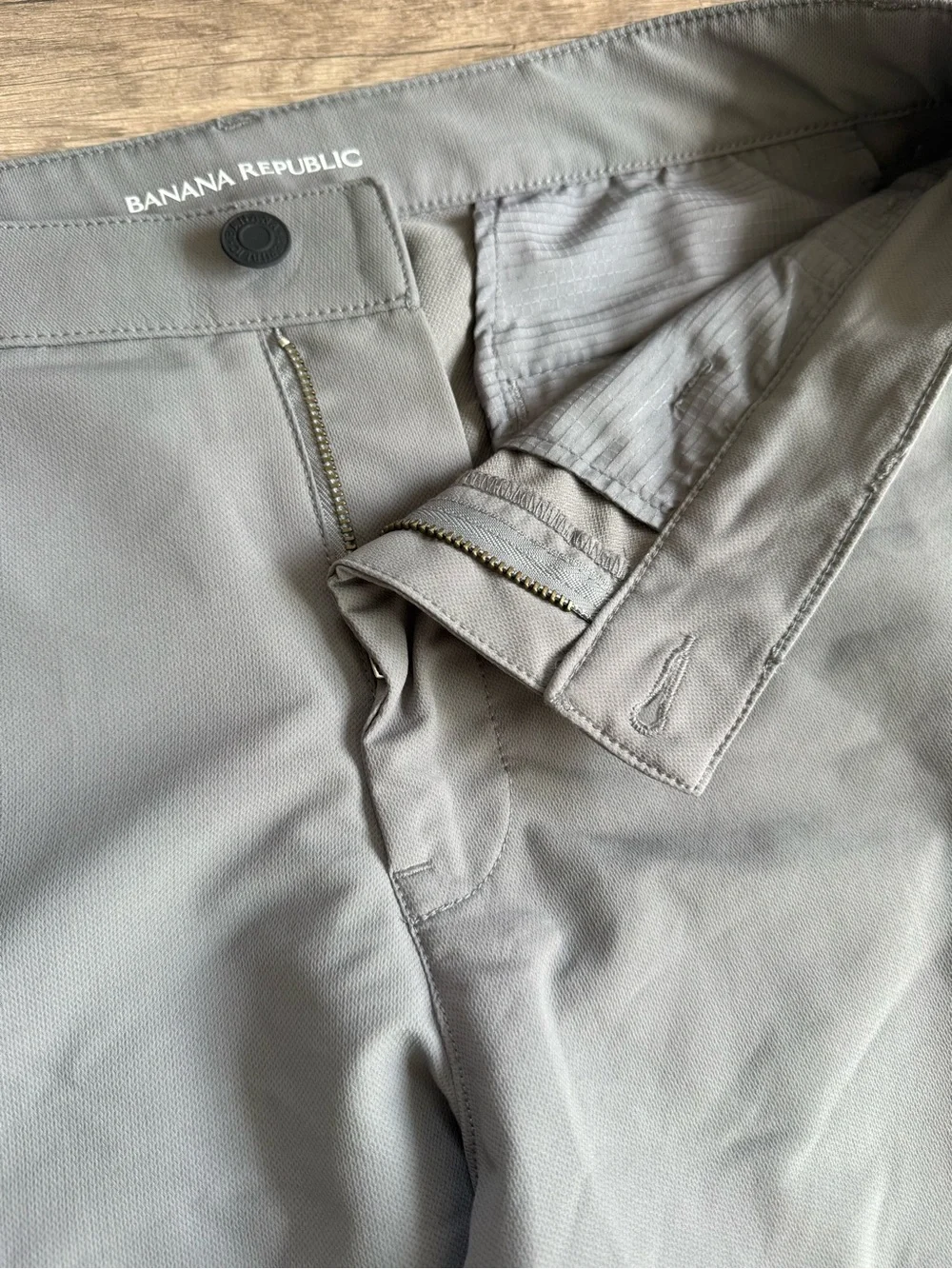 Banana Republic Gray Slim-Fit Pants – Men’s 32x30